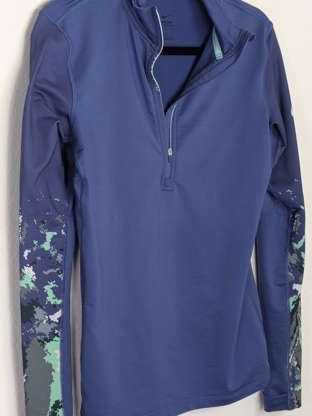 Nike Pro Hyperwarm 1/2 Zip Long Sleeve Training Top Purple Camo L